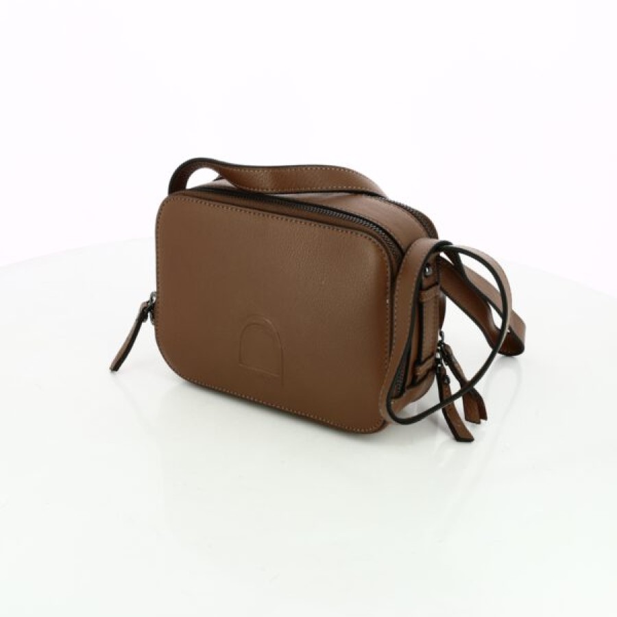 Kevin Accessories | Etrier Handbags Cognac