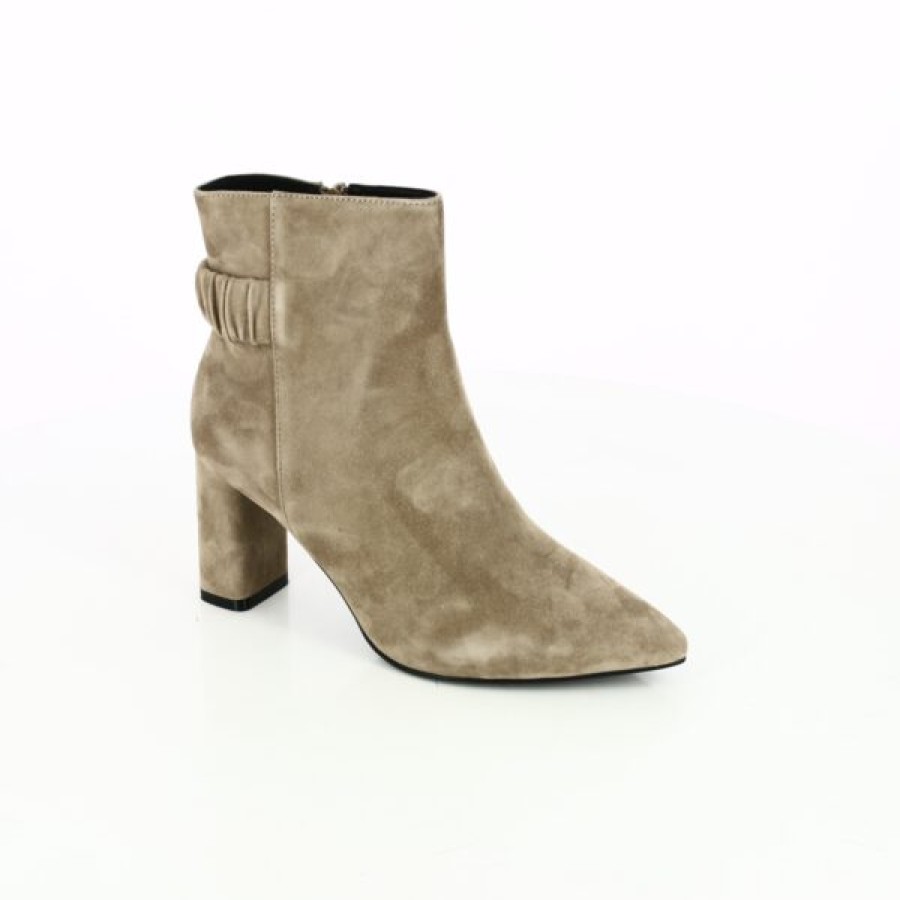 Kevin Ladies | By Lauro Ankle boots Beige