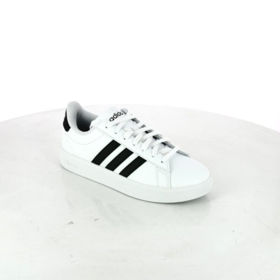 Kevin Gentlemen | Adidas White