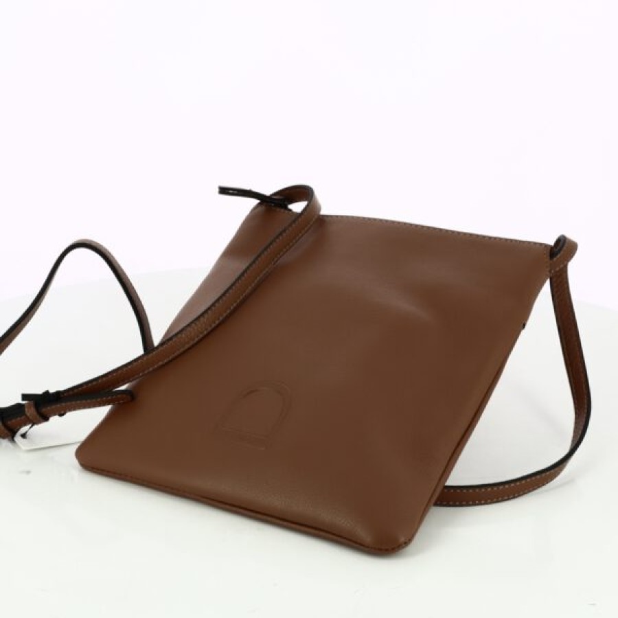 Kevin Accessories | Etrier Handbags Cognac