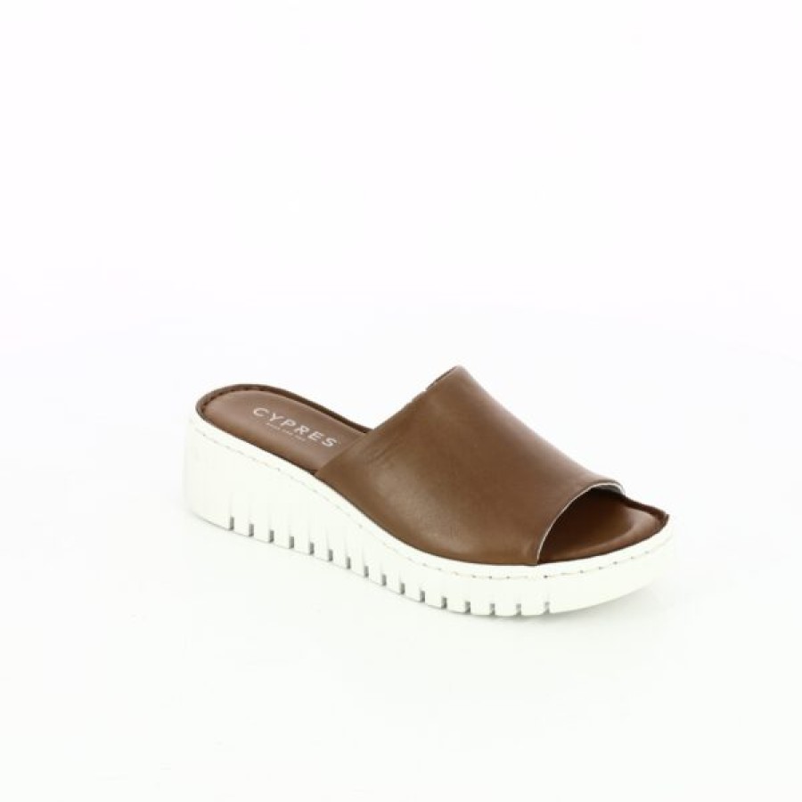 Kevin Ladies | Cypress Slippers Cognac